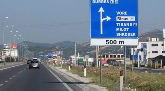 Punime ne rruge: Bllokohet segmenti nga Preza deri ne kthesen e Rinasit - Ja si devijohet trafiku